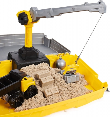 Set de joaca nisip kinetic, excaveaza construieste si demoleaza, in cutie cu maner Spin Master