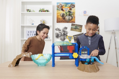 Set de joaca Spalatorie Auto Monster Jam Spin Master