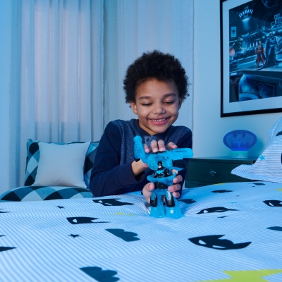 Figurina Batman Deluxe cu armura High Tech cu 11 puncte de articulatie, 10 cm, Spin Master