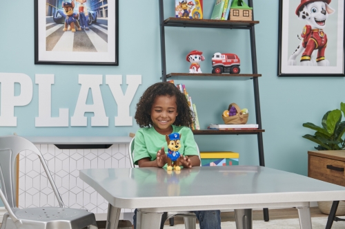 PATRULA CATELUSILOR FIGURINA INTERACTIVA CHASE SPIN MASTER