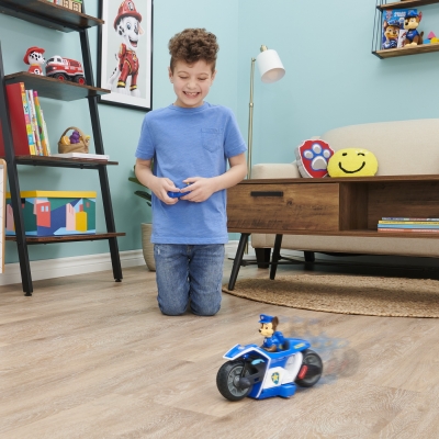 PATRULCA CATELUSILOR MOTOCICLETA LUI CHASE SPIN MASTER