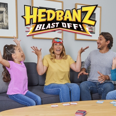 Joc de societate Hedbanz Blastoff Spin Master