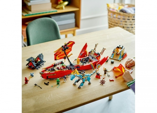 Destiny's Bounty - cursa contra timp 71797 LEGO NINJAGO