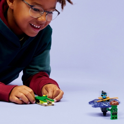 Nya vs Spinnerul monstru cu mutatii 71849 LEGO Ninjago 