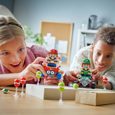 Mario Kart – Baby Mario si Baby Luigi 72034 LEGO Super Mario