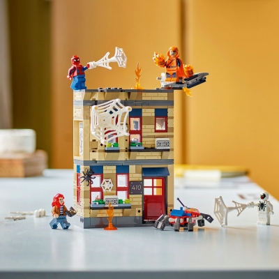 Mario Kart – LEGO Mario interactiv si Standard Kart 72043 LEGO Super Mario