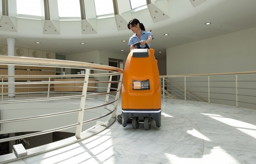 Masina de spalat si uscat pardoseli, complet echipata, Swingo 2100µicro BMS EURO Taski