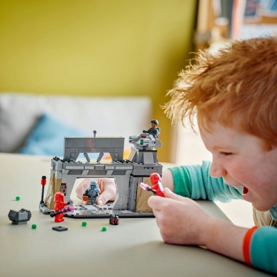 Lupta dintre Paz Vizsla si Moff Gideon 75386 LEGO Star Wars