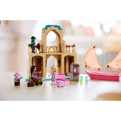 Glinda, Elphaba si Nessarose la Universitatea Shiz 75681 LEGO Wicked