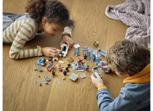 Sala Armurii 76216 LEGO Marvel Super Heroes