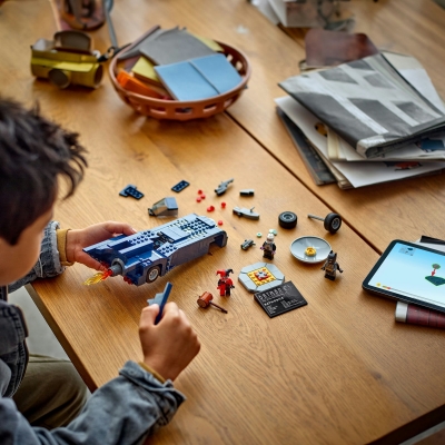 Batman cu Batmobile vs Harley Quinn si Mr. Freeze 76274 LEGO DC Super Heroes