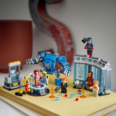 Laboratorul lui Iron Man: Sala armurilor 76315 LEGO Marvel Super Heroes