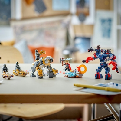 Thor vs Chitauri din Razbunatorii: Sfarsitul jocului 76322 LEGO Marvel Super Heroes