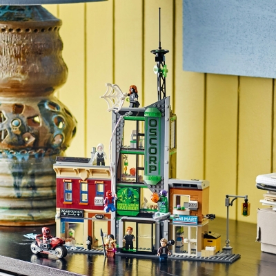 Omul-Paianjen vs Oscorp 76324 LEGO Marvel Super Heroes