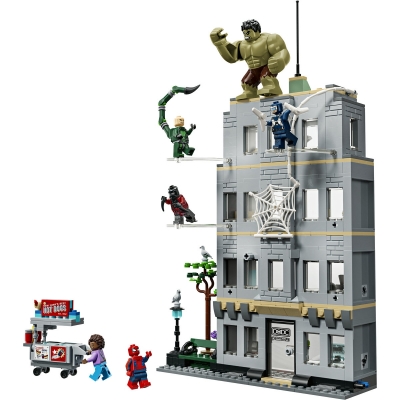 Confruntarea memorabila dintre Omul-Paianjen si Hulk 76350 LEGO Marvel Super Heroes