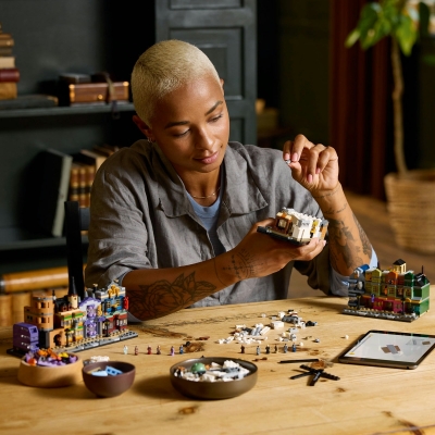 Magazine vrajitoresti pe Diagon Alley 76444 LEGO Harry Potter
