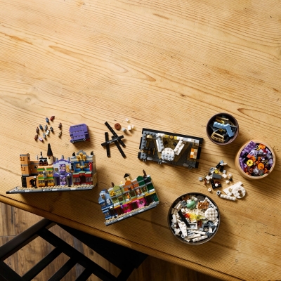 Magazine vrajitoresti pe Diagon Alley 76444 LEGO Harry Potter