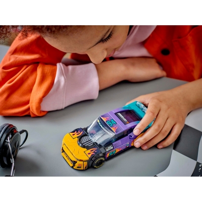 NASCAR Next Gen Chevrolet Camaro ZL1 76935 LEGO Speed Champions