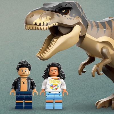Evadare pe rau din calea unui T. rex 76975 LEGO Jurassic World