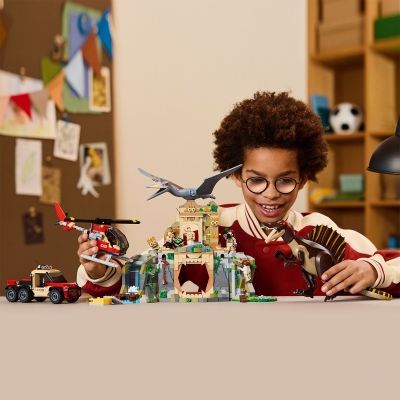 Misiune aeriana cu Spinosaurus si Quetzalcoatlus 76976 LEGO Jurassic World