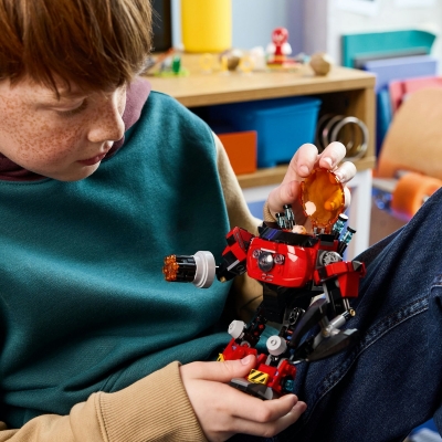 Knuckles vs. Dr. Eggman si robotul Egg Crusher 77005 LEGO Sonic the Hedgehog