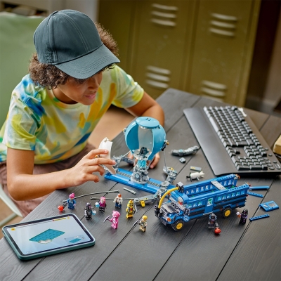 Battle Bus 77073 LEGO FORTNITE