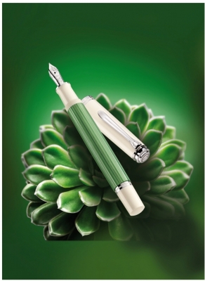 Stilou Souveran M605, penita F aur 14K, green-white, cutie speciala, Pelikan