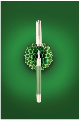 Stilou Souveran M605, penita M aur 14K, green-white, cutie speciala, Pelikan