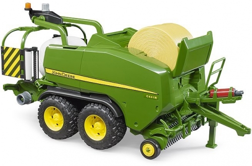 Jucarie Presa de ambalat baloti John Deere C441R Bruder