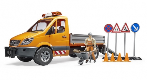 Jucarie Sprinter municipal Mercedes Benz cu muncitor, sirena si accesorii Bruder 