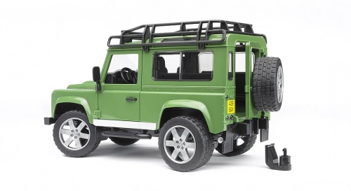 Jucarie Masina de teren Land Rover Defender Bruder