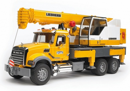 Jucarie Camion Mack Granite Liebherr cu macara Bruder 