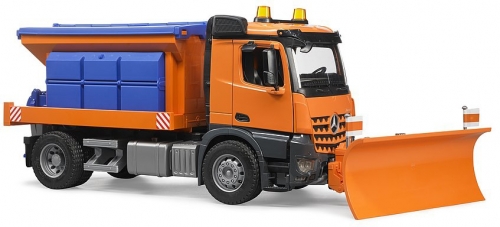 Jucarie Utilaj zapada Mercedes Benz Arocs cu plug Bruder 