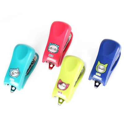 Mini capsator 24/6, diverse culori, include o cutie de capse, So many cats M&G