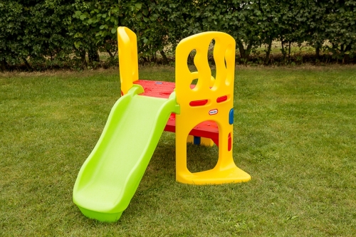 Spatiu De Joaca Cu Tobogan Little Tikes