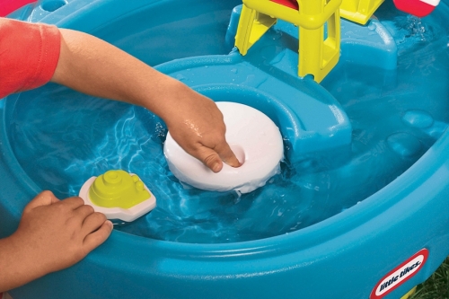 Masuta Pentru Nisip Si Apa Cu Umbreluta Little Tikes