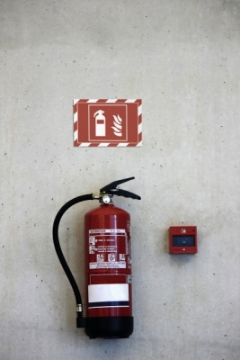 Rama magnetica autoadeziva Duraframe Security, A4, alb-rosu, 2 buc/set Durable