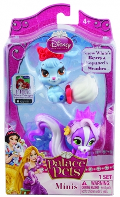 Figurina Iepurasul Albei ca zapada si Sconcsul lui Rapunzel Palace Pets Disney