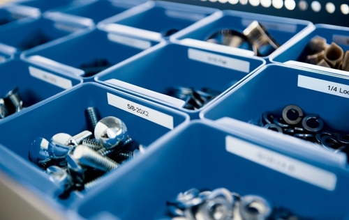 Banda ID1 polyester permanent 19 mm x 5.5 m negru-metalizat Dymo