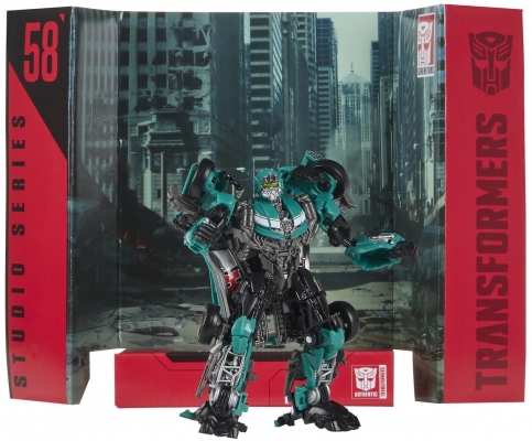 TRANSFORMERS GENERATIONS DELUXE ROBOT ROADBUSTER HASBRO