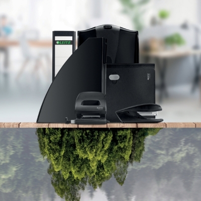 Biblioraft Leitz 180° Recycle, carton, partial reciclat, certificare FSC, reciclabil, A4, 80 mm, negru