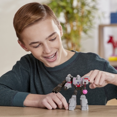 TRANSFORMERS CYBERVERSE ROBOT MEGATRON HASBRO