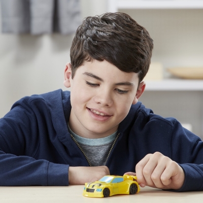 TRANSFORMERS CYBERVERSE WARRIOR BUMBLEBEE HASBRO