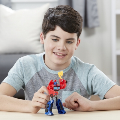 TRANSFORMERS CYBERVERSE WARRIOR OPTIMUS PRIME HASBRO