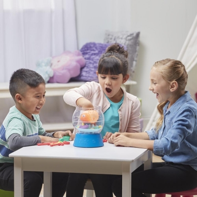 JOC PESTELE BALON HASBRO