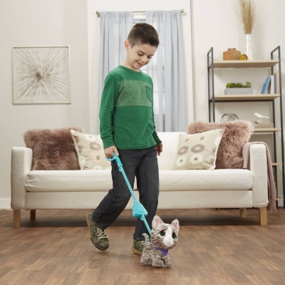 FURREAL CU PISICA LA PLIMBARE HASBRO