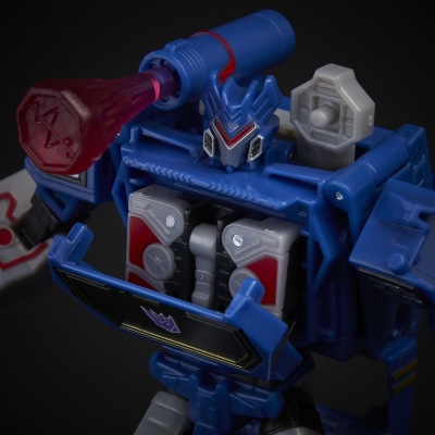 Figurina Transformers Robot vehicul Cyberverse Deluxe Soundwave Hasbro