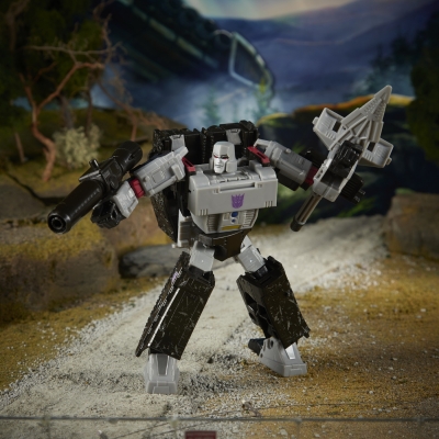 TRASFORMERS GEN WFC ROBOT VOYAGER MEGATRON HASBRO