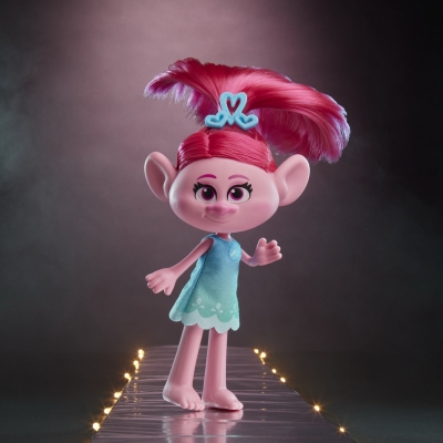 Figurina Trolls Fashion Poppy cu stil Hasbro