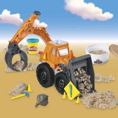 Excavator de jucarie cu accesorii Playdoh Hasbro